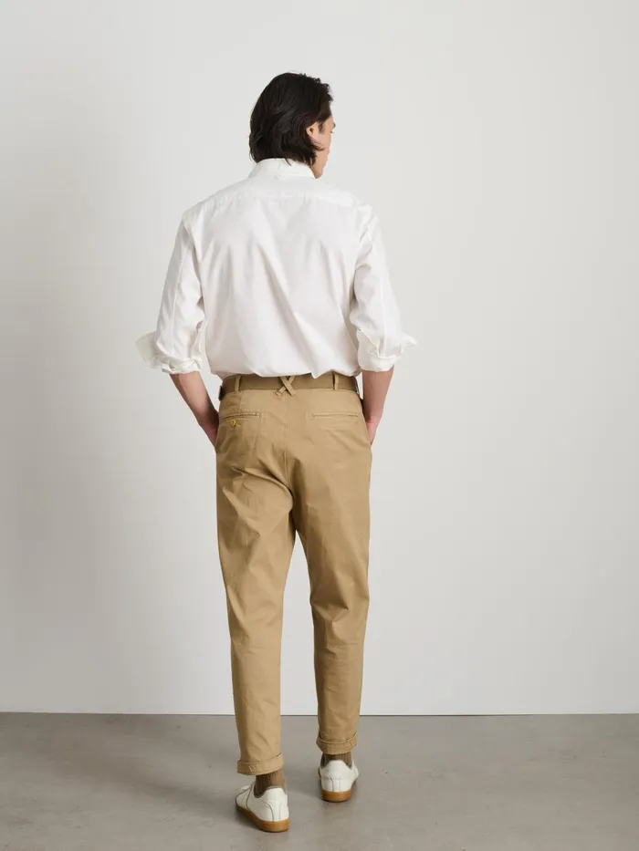 Alex Mill Pants Men Standard Pleated Pant In Chino Vintage Khaki