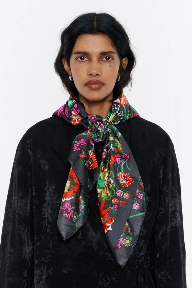 Anthracite Painted Flowers Scarf Anthracite Women Bimba Y Lola Scarves