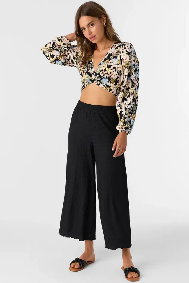 BRIDGETTE TEXTURED KNIT PULLON CROPPED PANTS Black Women O039NEILL Collections