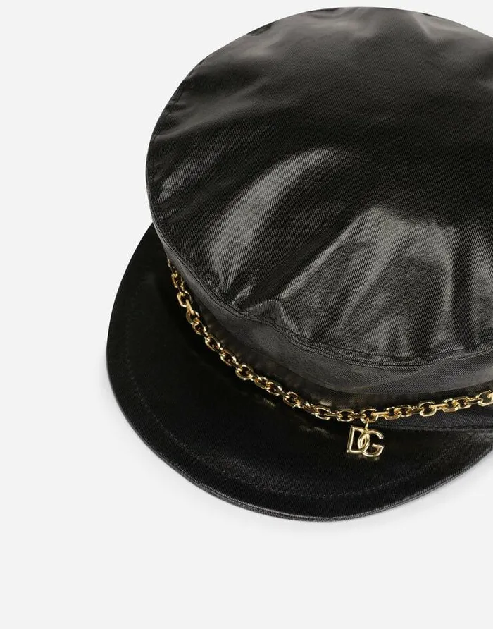 Dolce and Gabbana Hats And Gloves Women Baker Boy Hat With DG Logo Chain Black Dolce and Gabbana Hats And Gloves Women Baker Boy Hat With DG Logo Chain Black