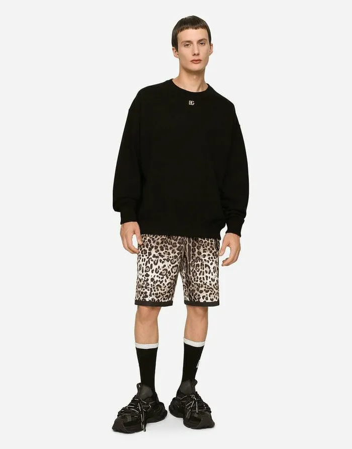 Dolce and Gabbana Sweaters And Cardigans Men Cashmere Roundneck Sweater With DG Logo Black Dolce and Gabbana Sweaters And Cardigans Men Cashmere Roundneck Sweater With DG Logo Black