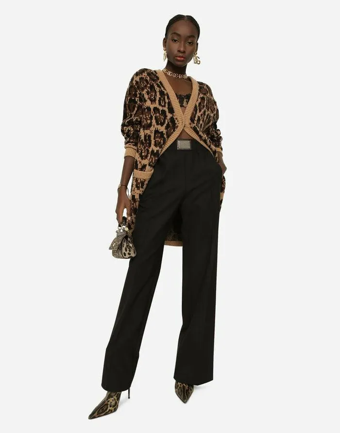 Dolce and Gabbana Sweaters And Cardigans Women Long Wool And Cashmere Cardigan With Jacquard Leopard Design Multicolor Dolce and Gabbana Sweaters And Cardigans Women Long Wool And Cashmere Cardigan With Jacquard Leopard Design Multicolor