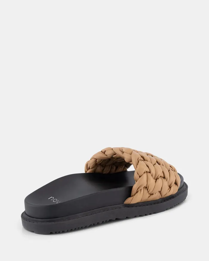 Flat Sandals SGAEYL CAMEL Sandals 8211 NOVO Shoes Women
