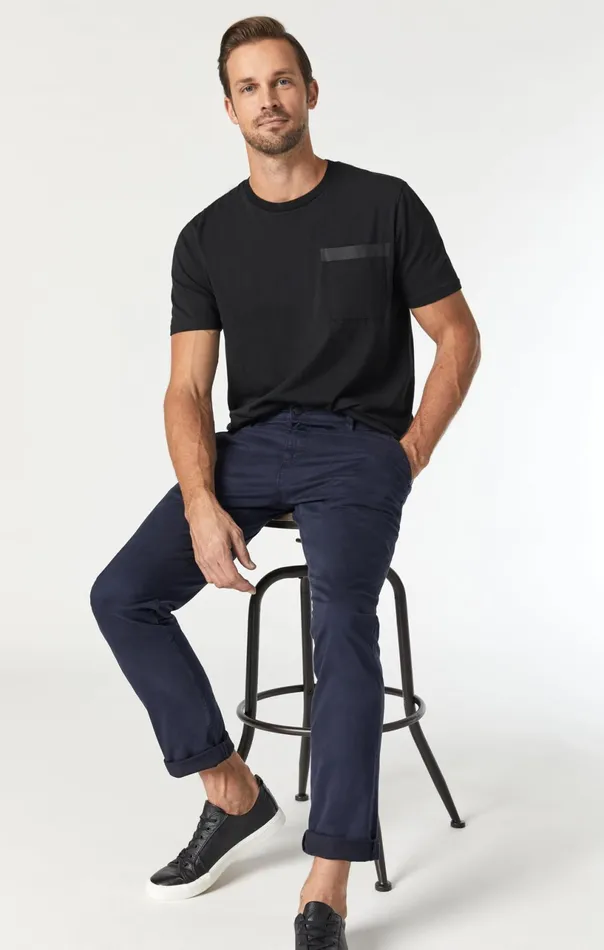 Johnny Slim Leg Chino In Dark Navy Twill Men Mavi Jeans Pants