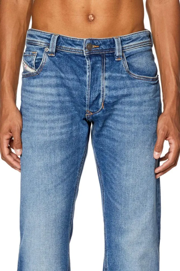 Men Straight Jeans 1985 Larkee 0enat Medium Blue Diesel Straight