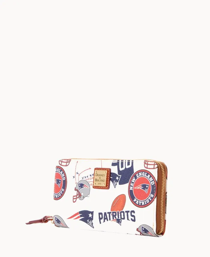 NFL Patriots Large Zip Around Wristlet Patriots ManWoman Dooney and Bourke Wallets NFL Patriots Large Zip Around Wristlet Patriots ManWoman Dooney and Bourke Wallets