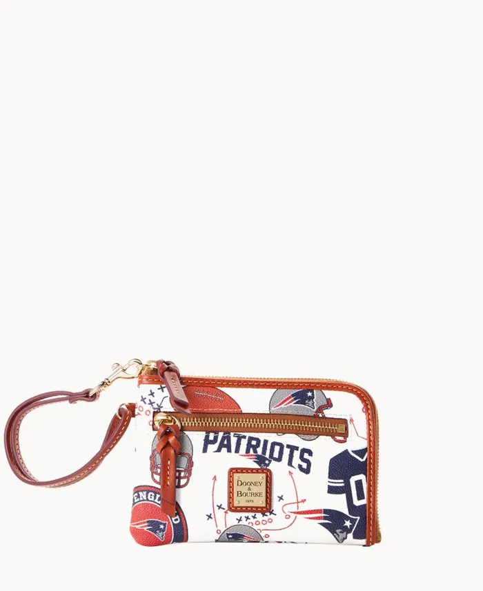 NFL Patriots Multi Function Zip Around Patriots ManWoman Dooney and Bourke Wallets NFL Patriots Multi Function Zip Around Patriots ManWoman Dooney and Bourke Wallets