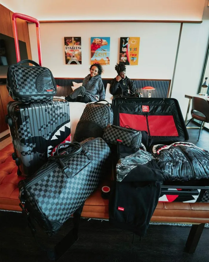 SPRAYGROUND HENNY BLACK TOILETRY BAG Bags