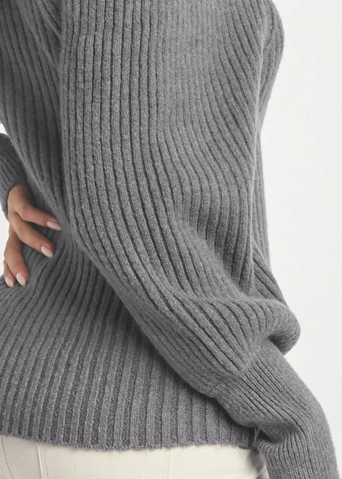 SQUARE NECK SWEATER Dark Grey Women VENUS Pullover