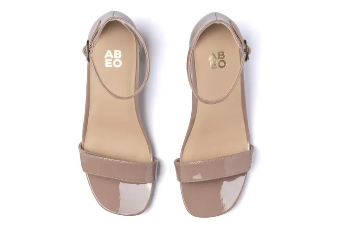 Women ABEO Footwear Dress Avenue Strap Tan Patent