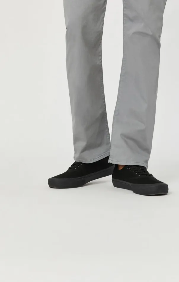 Zach Straight Leg In Shark Skin Twill Men Mavi Jeans Pants